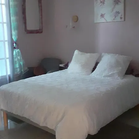 ベッド・アンド・ブレックファスト O'jardin Arthez-de-Bearn